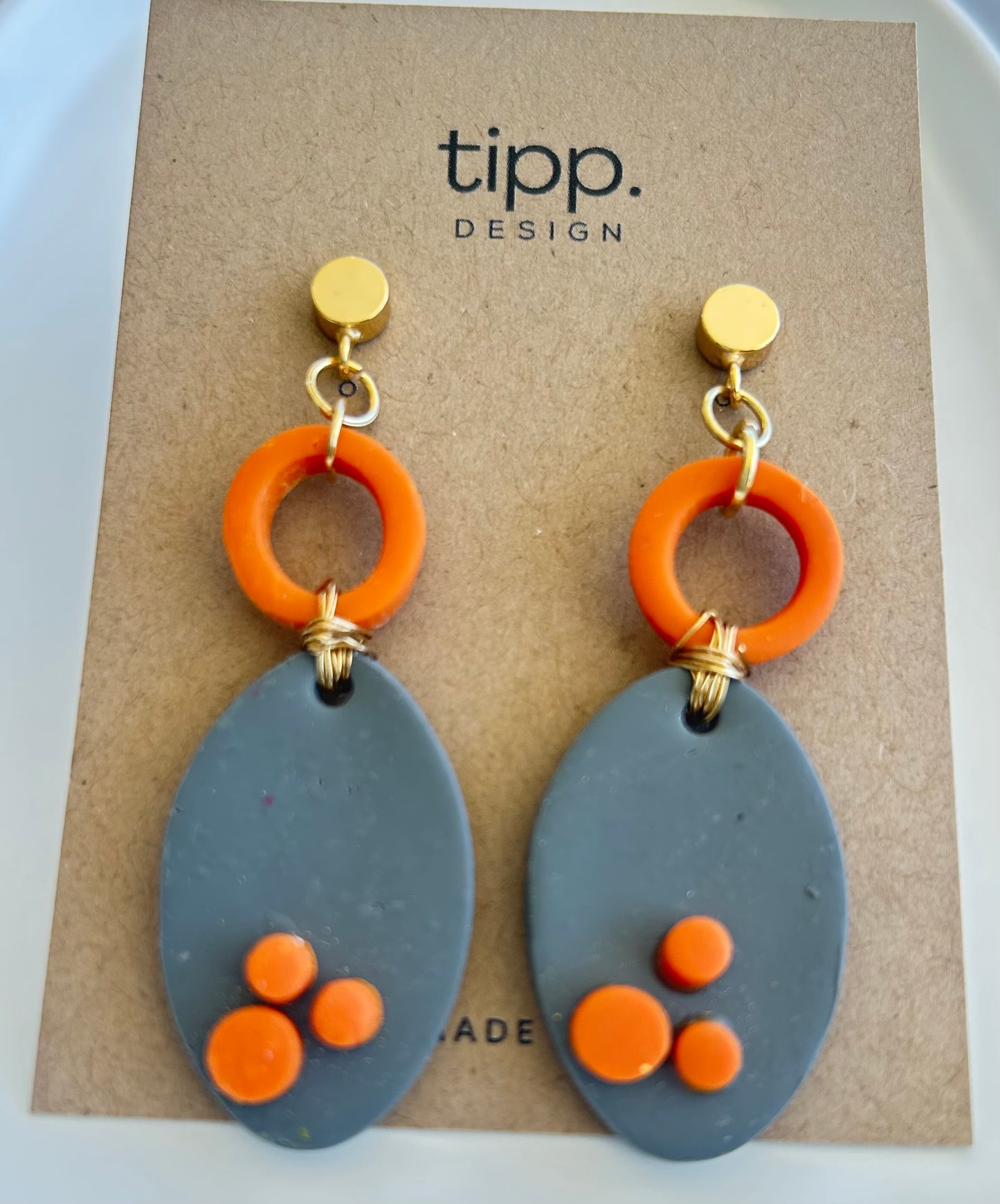 Mod Collection Gray with Burnt Orange Oval