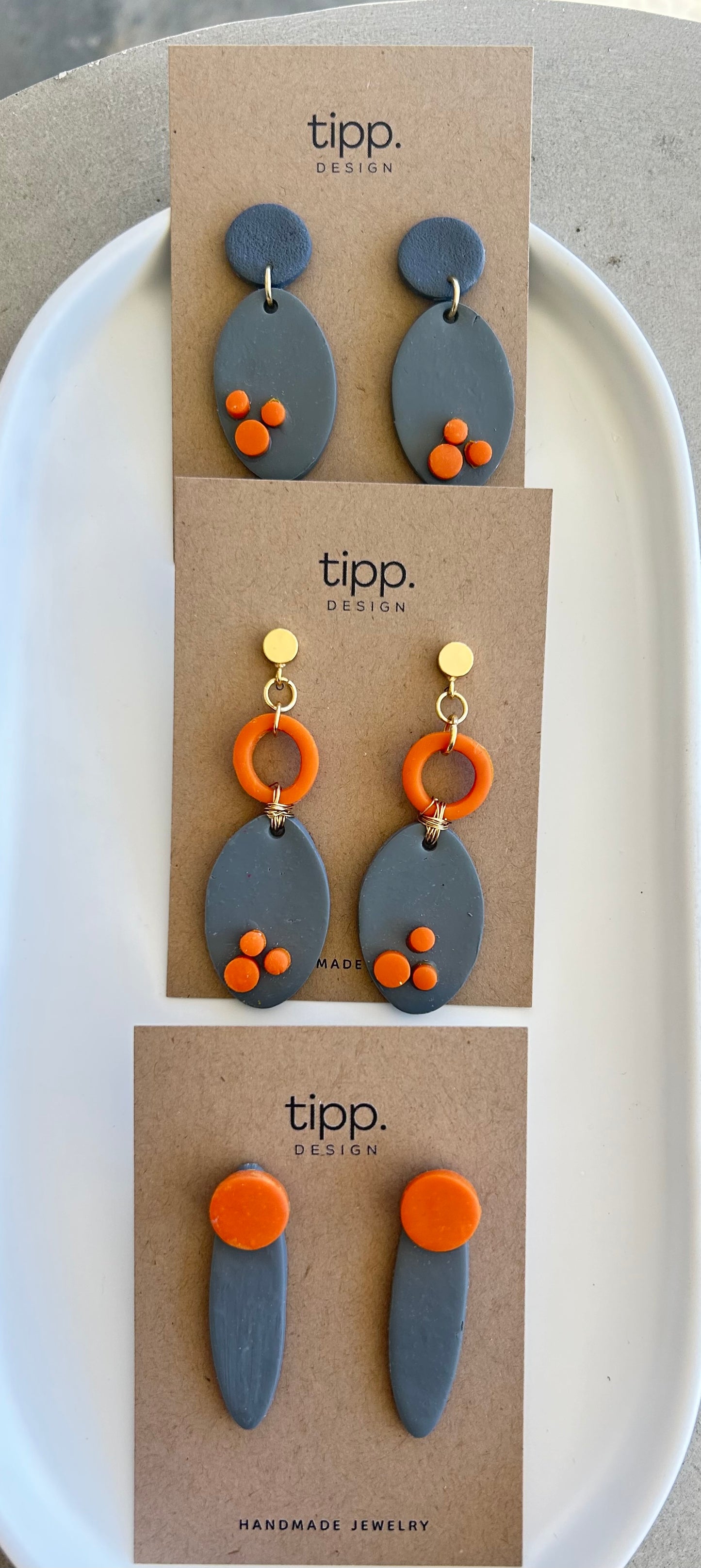 Mod Collection Gray with Burnt Orange Oval