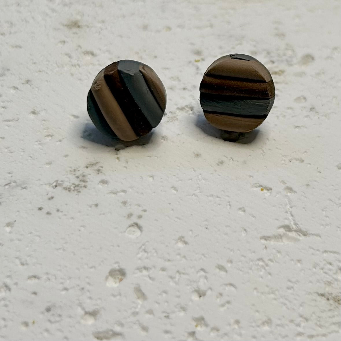 Stone and Sand Ripple Effect Studs