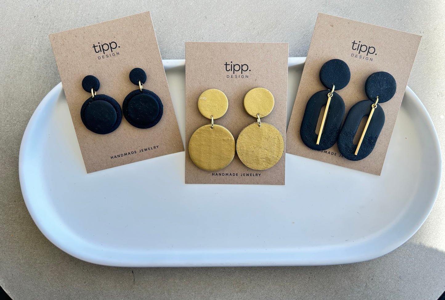 Sleek & Chic- Circle Black and Gold Earrings